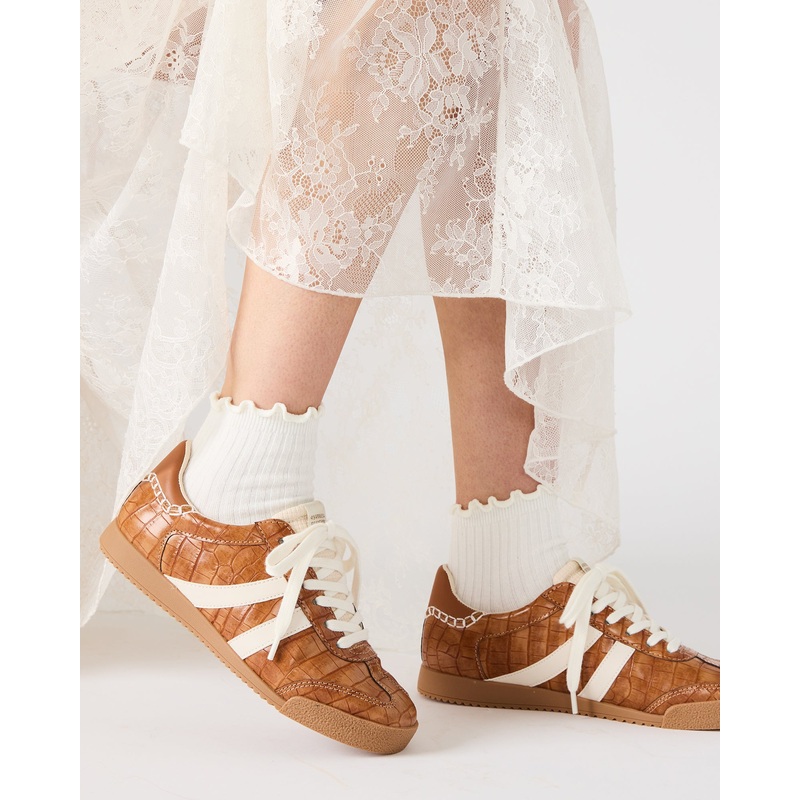 HUDSIN SNEAKER AND LETTUCE EDGE SOCKS BUNDLE