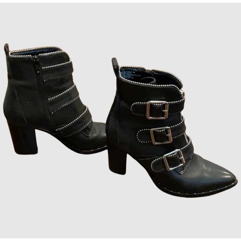 HATTIE IN BLACK LEATHER – SM REBOOTED