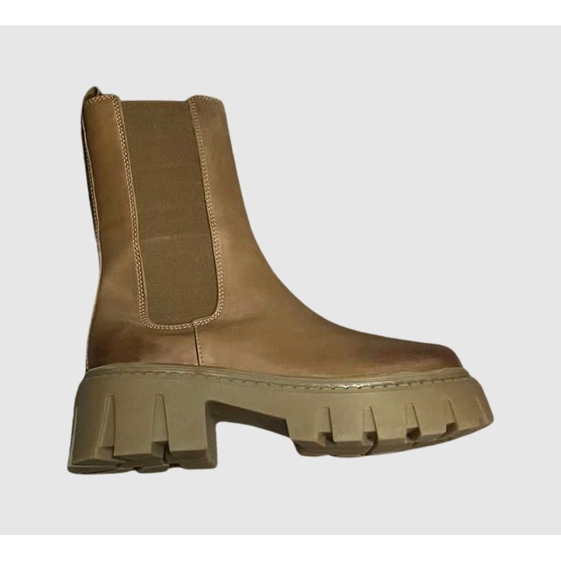 CHARGES TAN LEATHER – SM REBOOTED