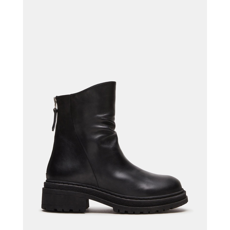 ESSENTIAL BLACK LEATHER