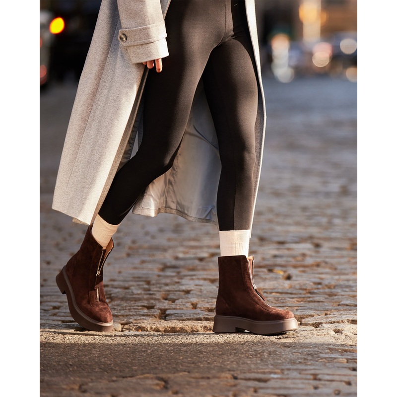 JONES BOOTIE AND SOCKS BUNDLE
