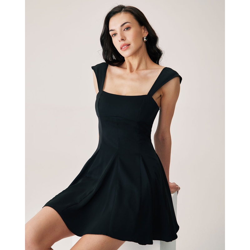 Black Square Neck Pleated Mini Dress