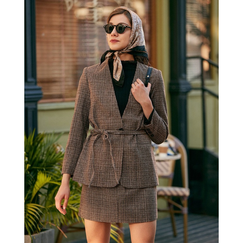 The V Neck Plaid Single Button Blazer