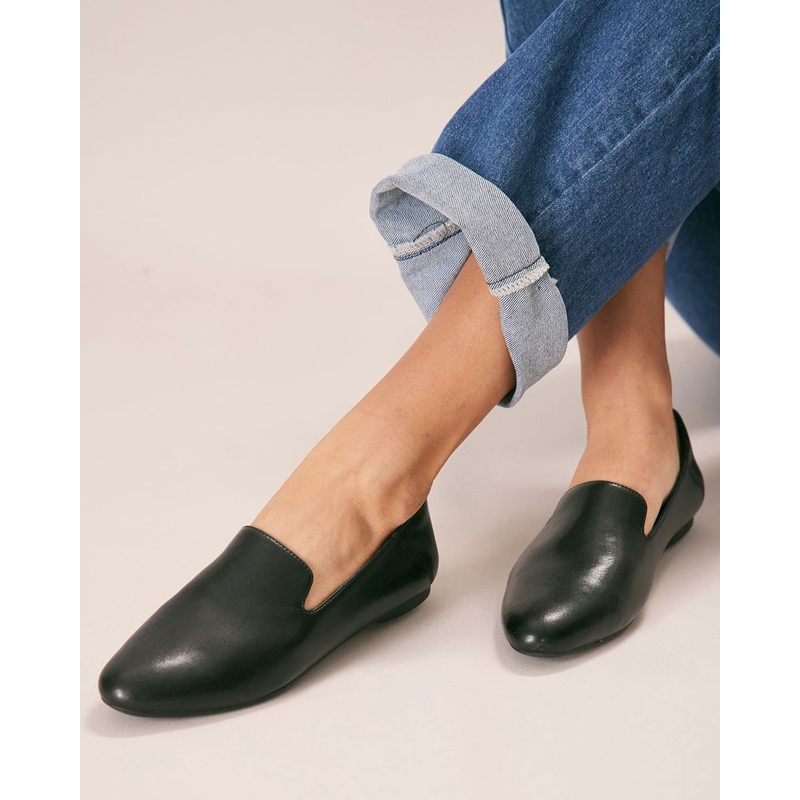 Enfiis Black Microfiber Loafer Flats