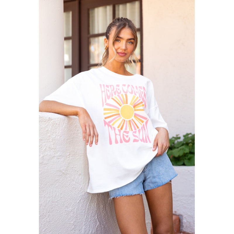 Here Comes The Sun Burst Off White Oversized Graphic Tee