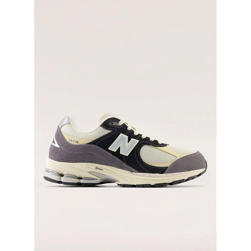 2002 Sneaker – Magnet