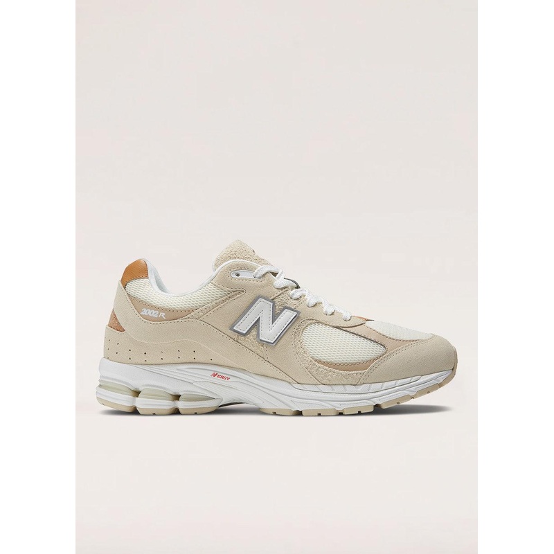 2002R Sneaker – Sandstone