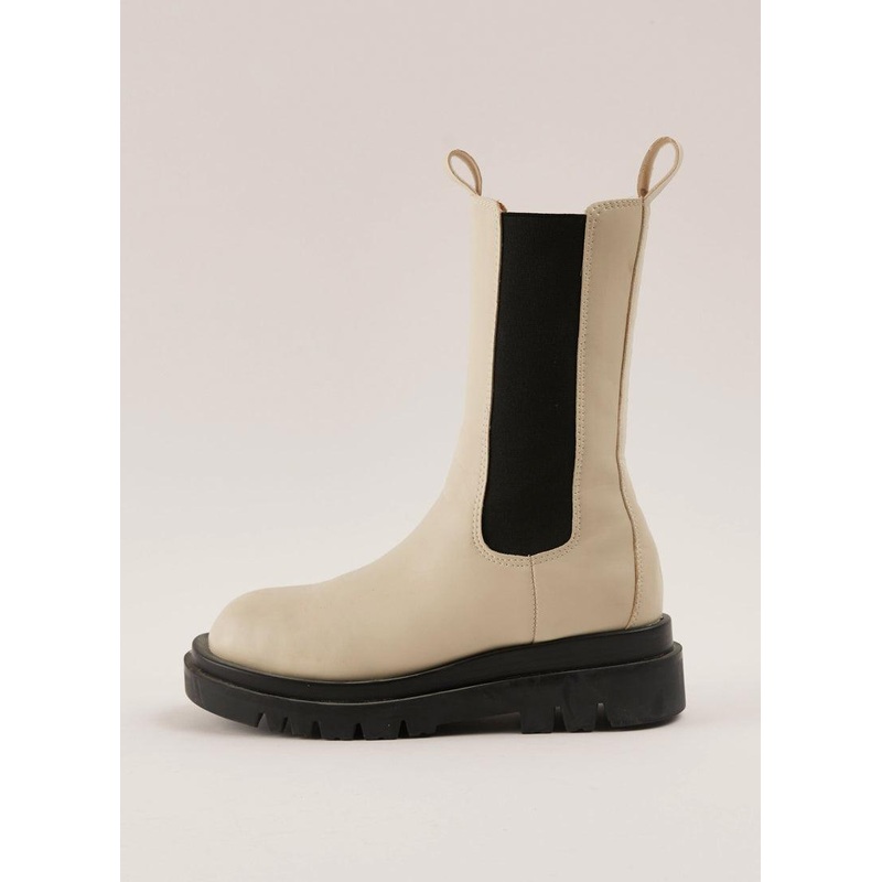 Annalise Boot – Bone
