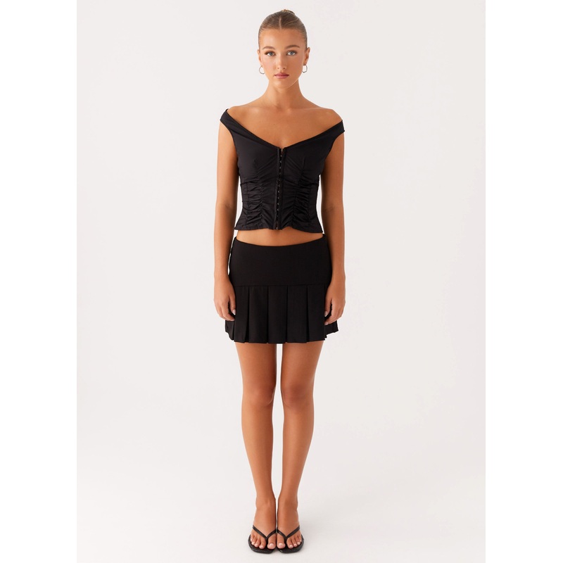 Shelby Pleated Mini Skirt – Black
