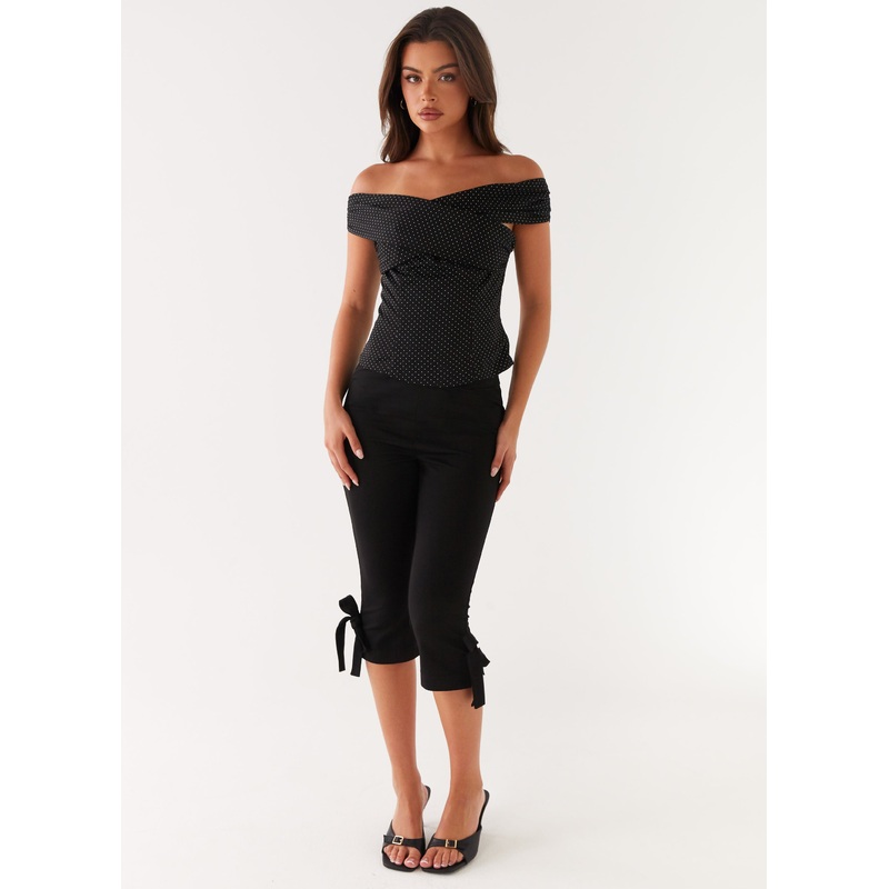 Tamera Top – Black Polka Dot