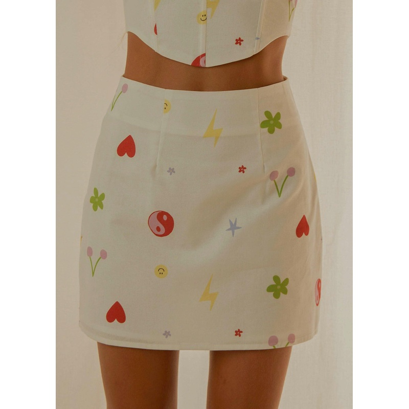 Morning Market Mini Skirt – 90s Motif