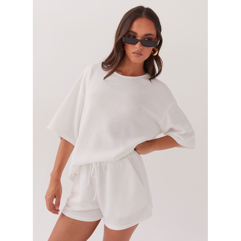 Ocean Waves Knit Shorts – White