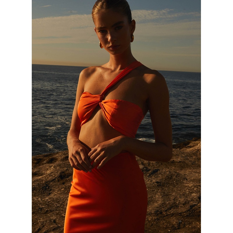 Hidden Oasis Satin Top – Tangerine