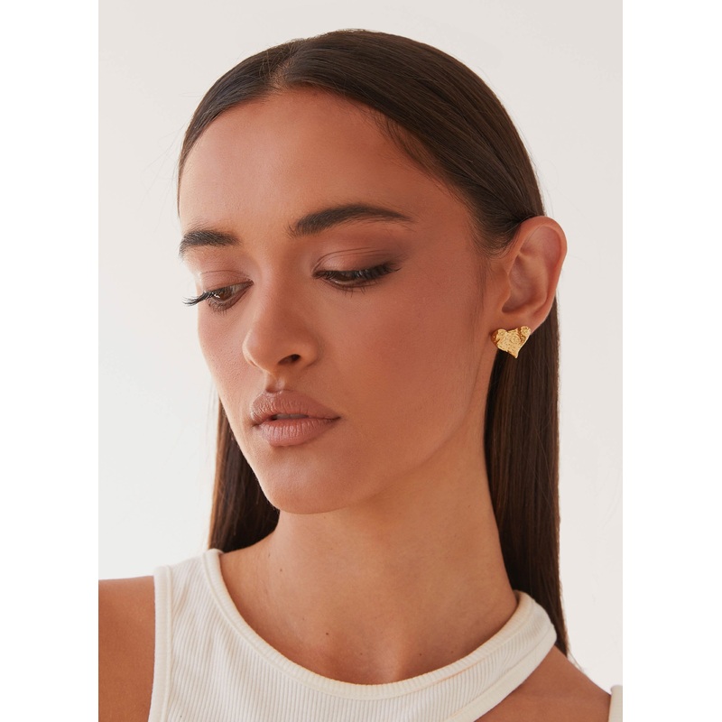 Thayla Heart Earrings – Gold