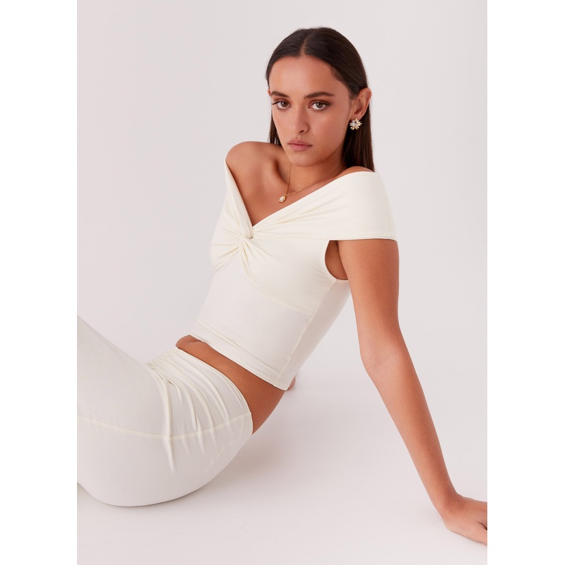 Trixie Twist Off Shoulder Top – Ivory