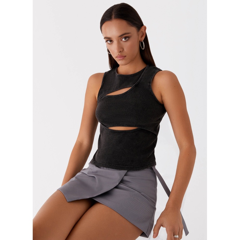 Beyond Cut Out Ribbed Top – Charcoal