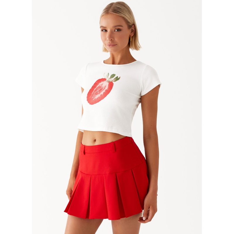 Lovers Low Rise Pleated Mini Skirt – Red