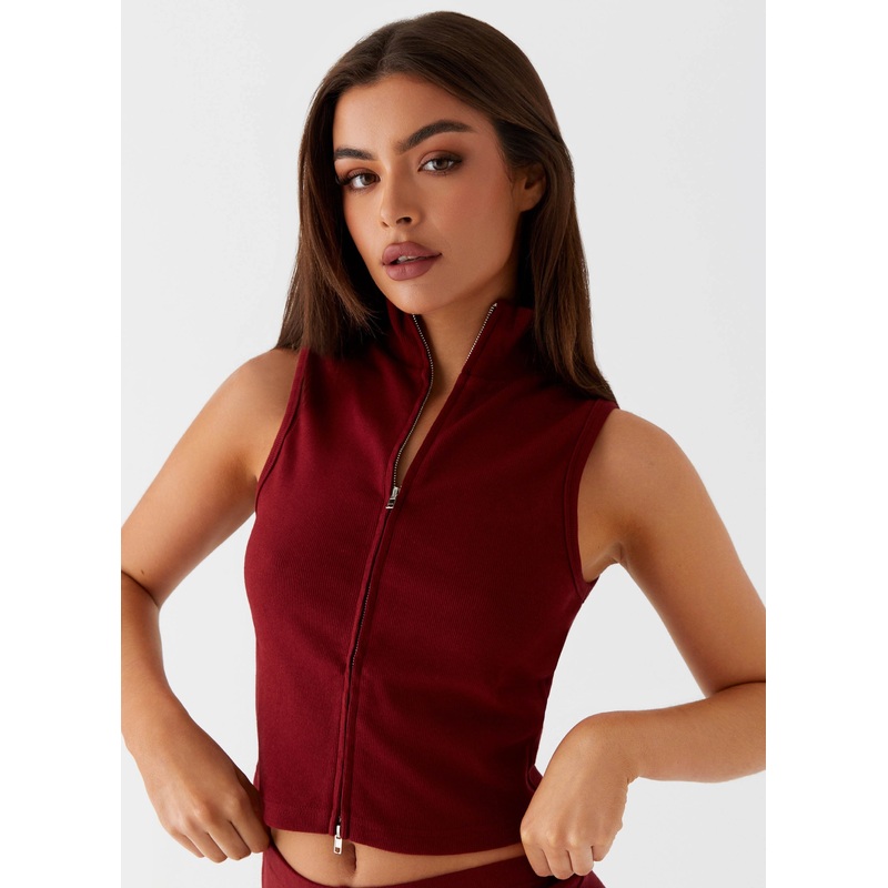 Spectate Collar Top – Maroon