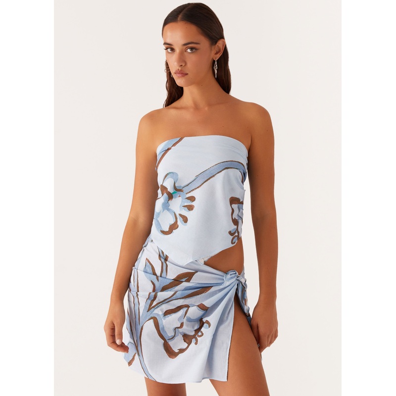 Vacay Mode Scarf Top – Blue Floral Print