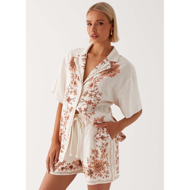 Dreamy Days Linen High Waisted Shorts – Ivory
