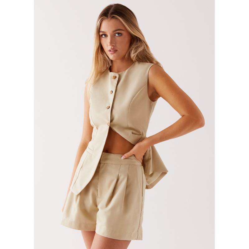 Siena Style Tailored Shorts – Beige