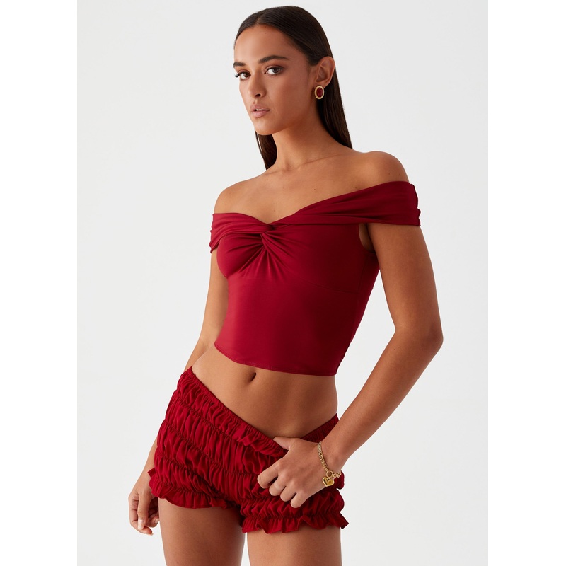 Trixie Twist Off Shoulder Top – Maroon