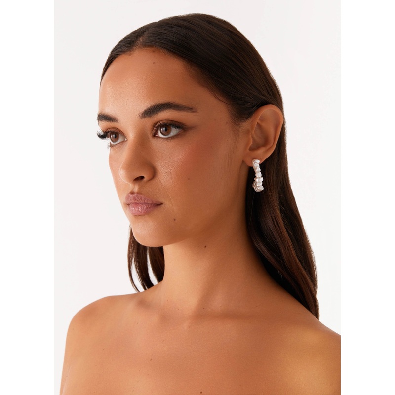 Delight Hoop Earrings – Pearl