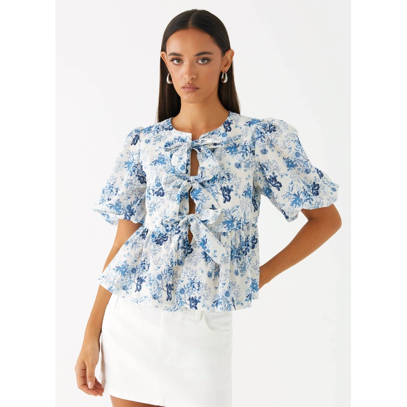 Western Wind Tie Top – Serene Sky Floral