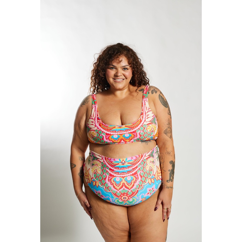 Gia Bikini Top Curve – Infamous Carnival