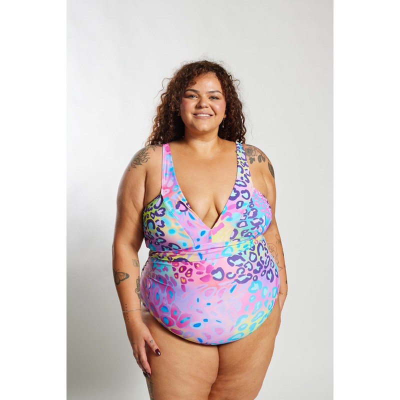 Gwen One Piece Curve – Kaleidoscope