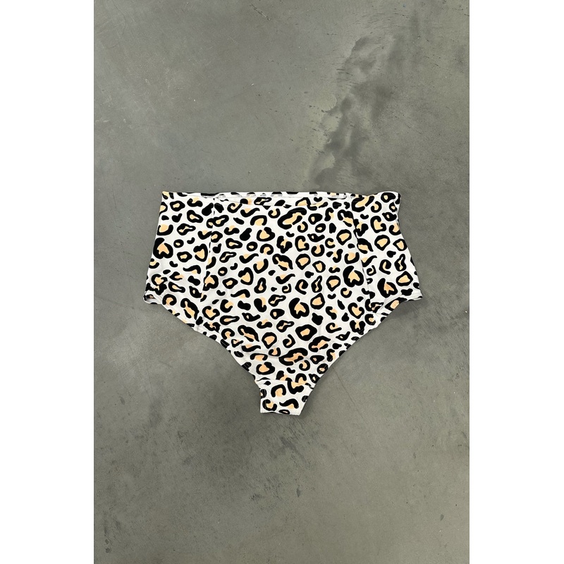 Penelope Bikini Bottom Curve – Safari Leopard