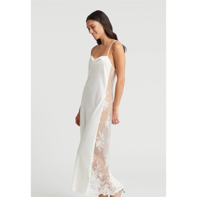 Darling Gown In Ivory – Rya