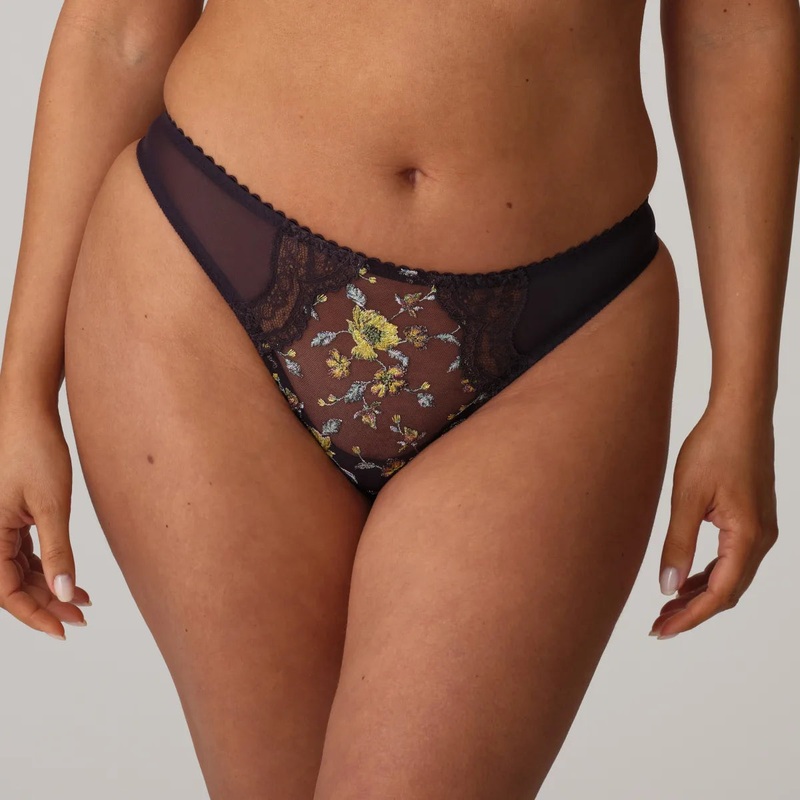 Malba Thong In Amethyst – Prima Donna