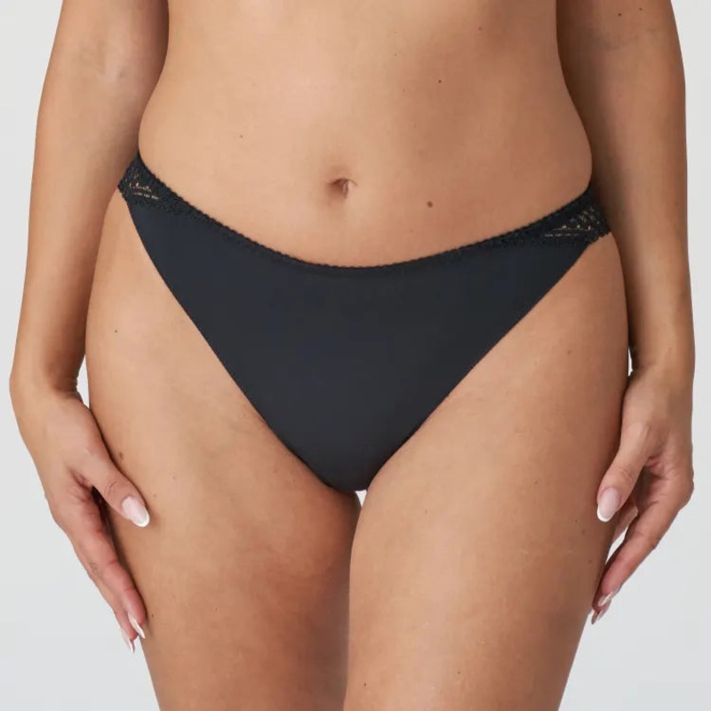Montara Thong In Black –  Prima Donna