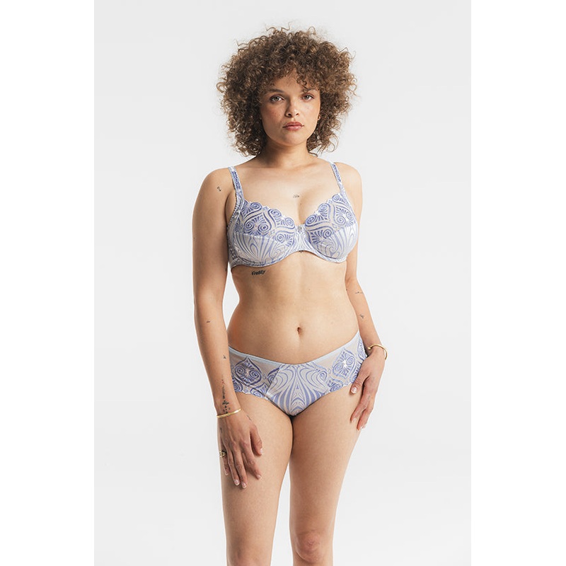 Hermione Shorty In Celestine – Louisa Bracq