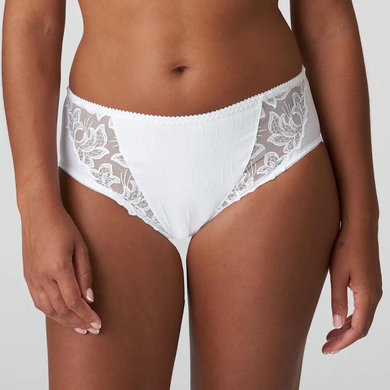 Deauville Full Brief In White – Prima Donna