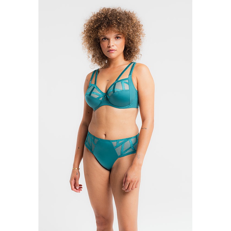 Serie Shorty In Lagon – Louisa Bracq