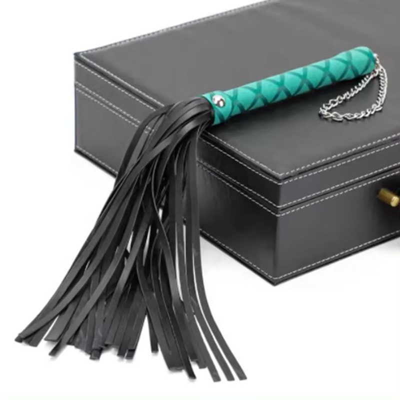 Flogger In Black & Green – Pink Elephant
