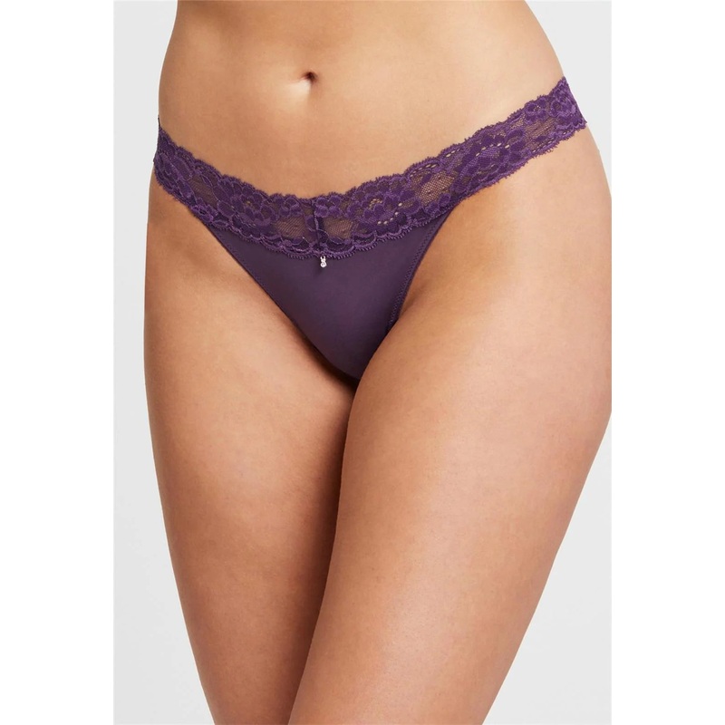 Halo Thong In Pinot – Montelle