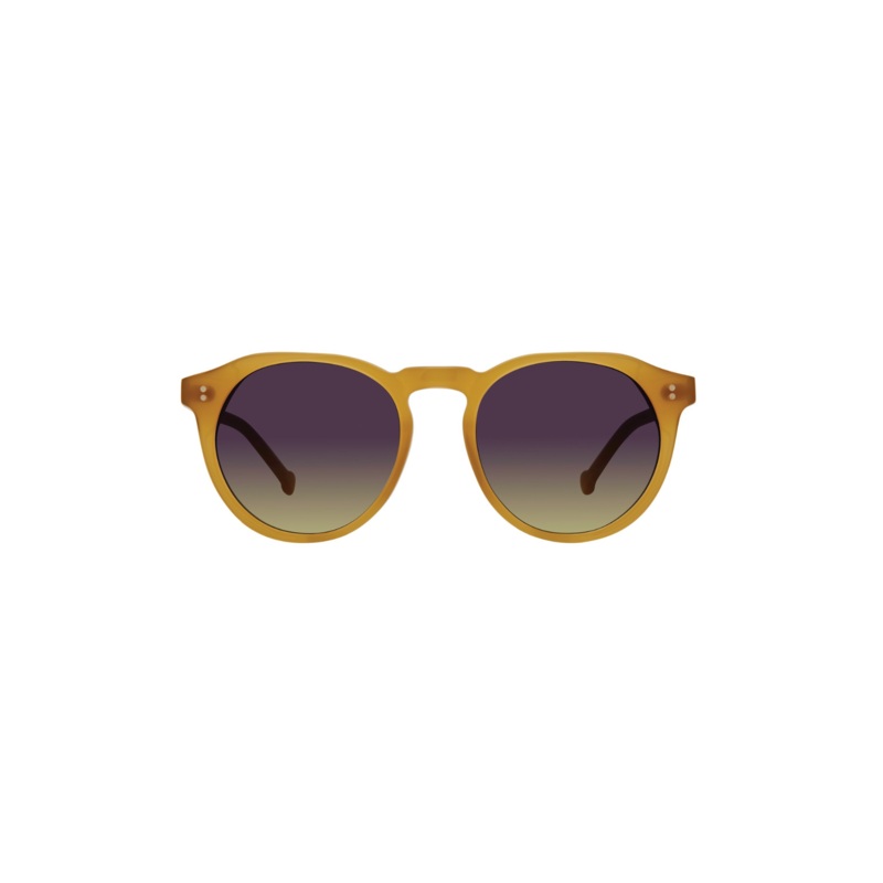 Sandy – Colors in Optics